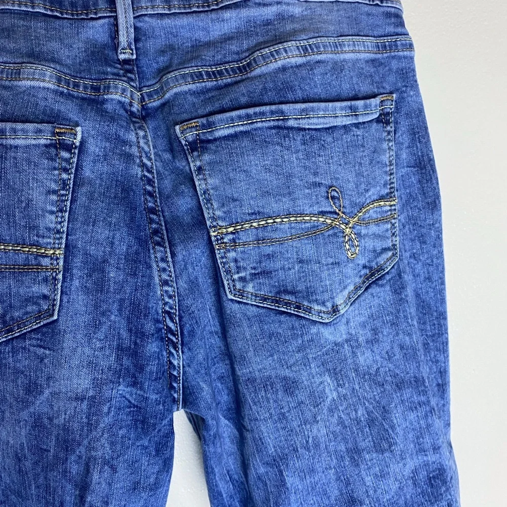Denizen women Levi Skinny distressed stone wash jeans sz 11/w30. - Picture 7 of 8